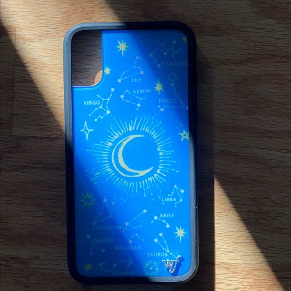 Hannah Meloche wildflower case